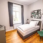 Appartement 6 130 M2 Wundervoll Sanierte Zentral Ruhig Hochwertig Brunsbuttel