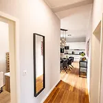 6 130 M2 Wundervoll Sanierte Zentral Ruhig Hochwertig Appartement