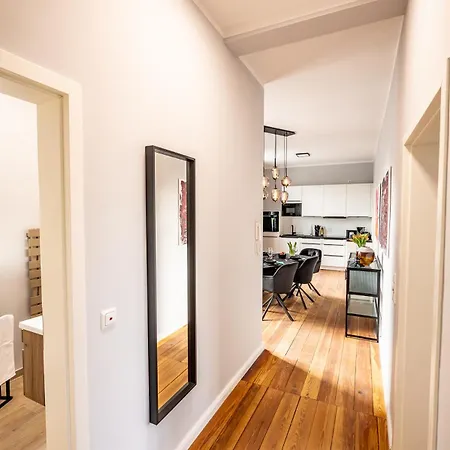 6 130 M2 Wundervoll Sanierte Zentral Ruhig Hochwertig Apartamento